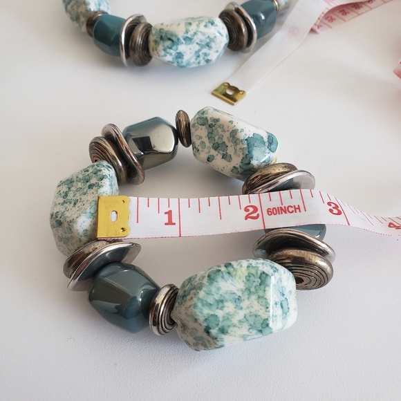 Jewelmint Turquoise Silver Tone Set of Necklace and Bracelet - Picture 7 of 15